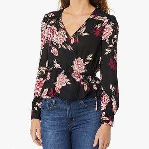 cupcakes and cashmere Women's Colista Festival Roses Printed Wrap Blouse